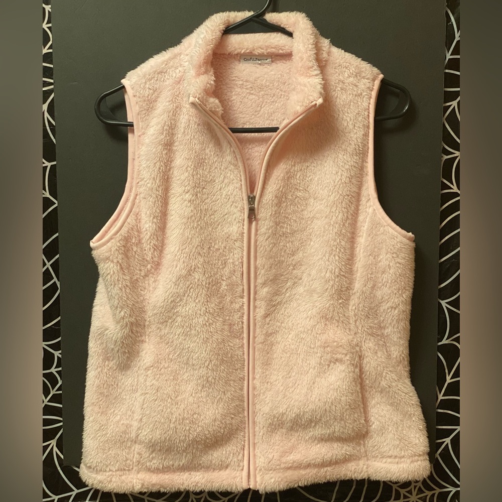 Fuzzy zip-up vest